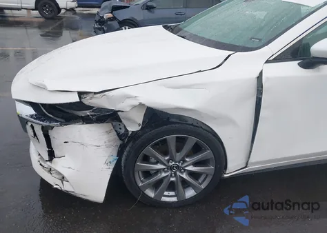 2019 Mazda Mazda3 Premium Package z USA, uszkodzony, nr VIN 3MZBPAEM0KM101610